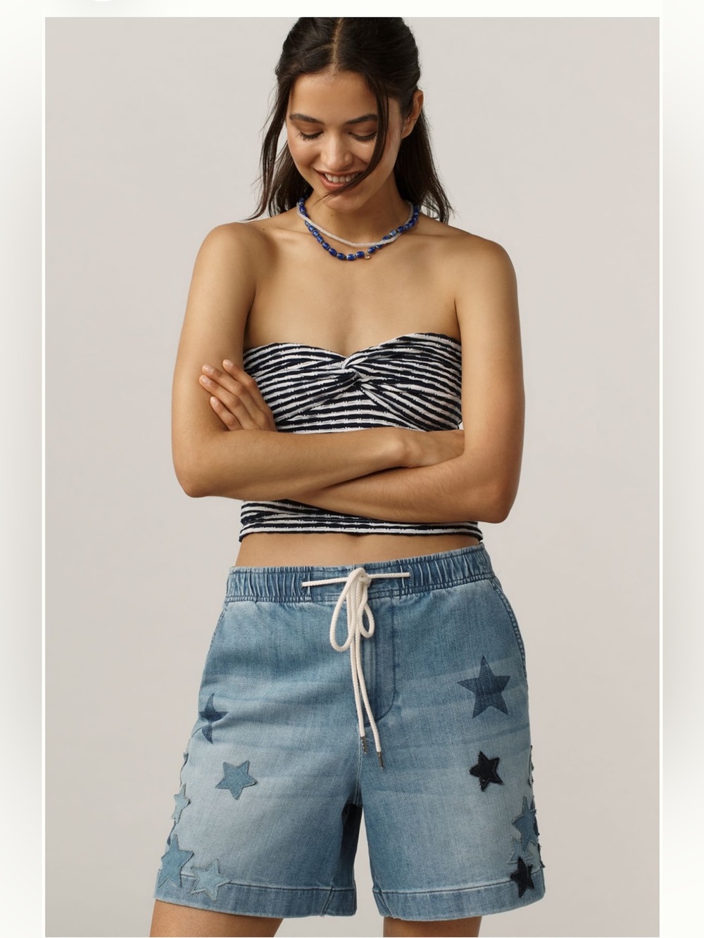 Pilcro by Anthropologie Star Embellished Pull on Shorts, size M